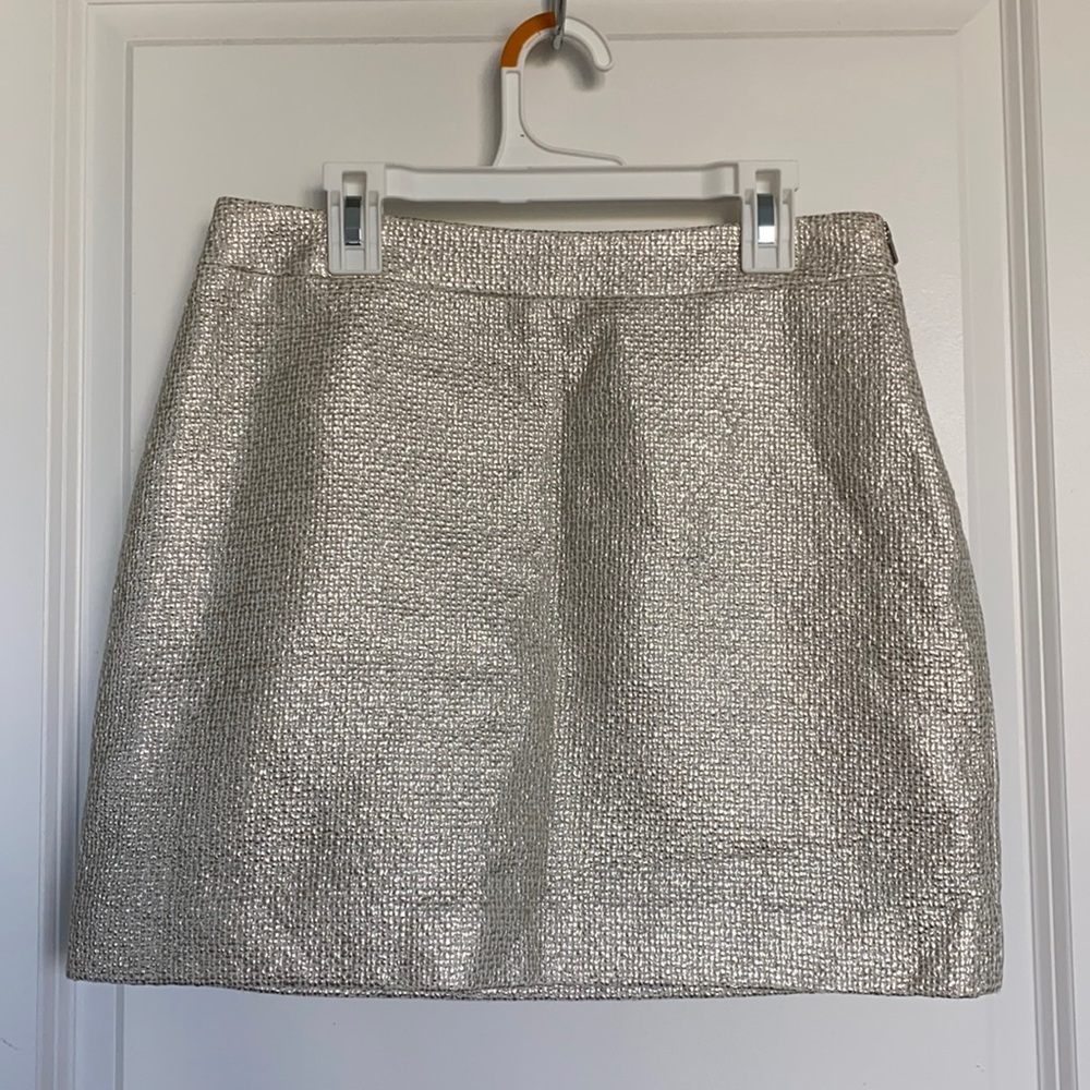 elegant mini skirt!